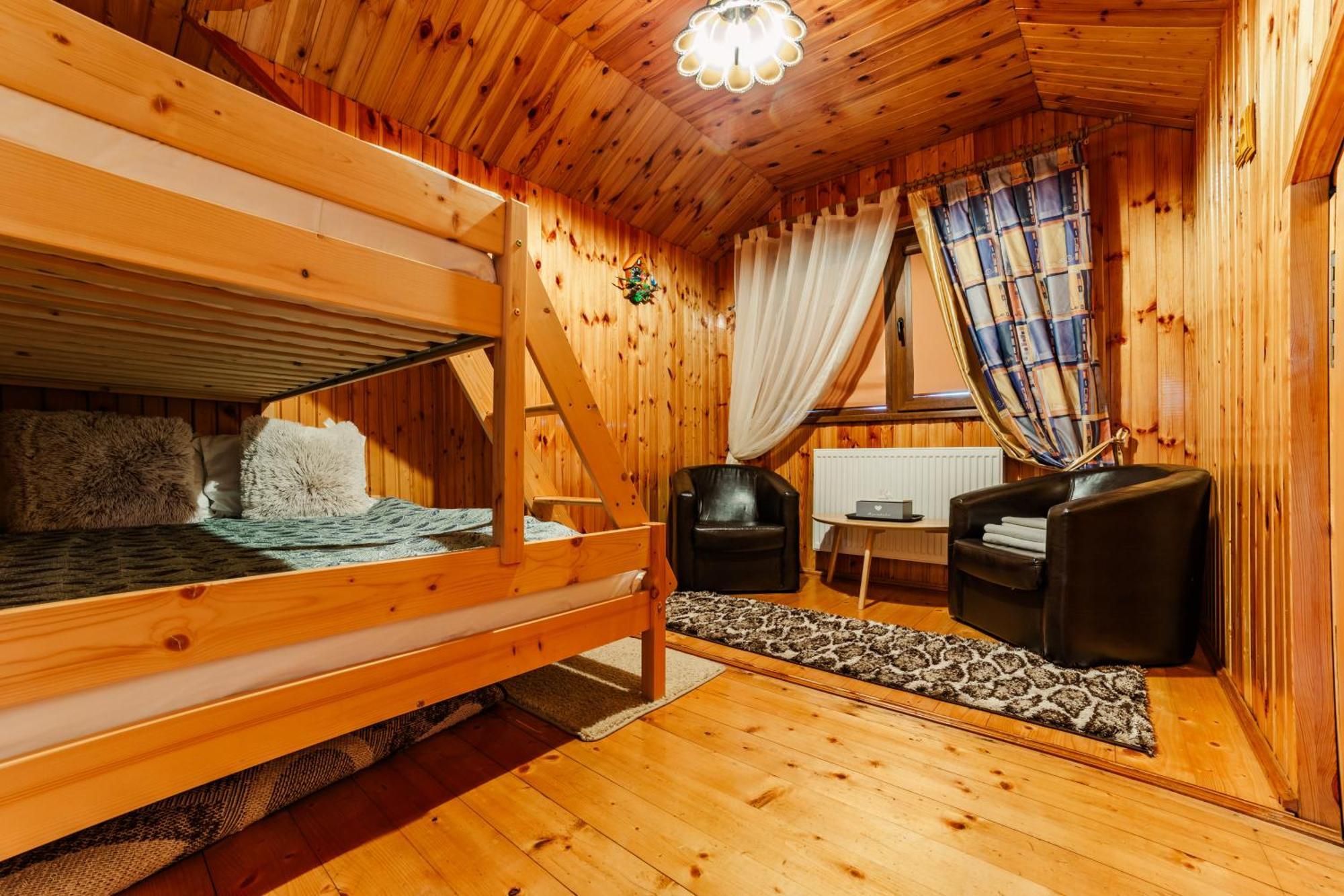 Вілла Casa Poiana Soarelui Брашов Екстер'єр фото