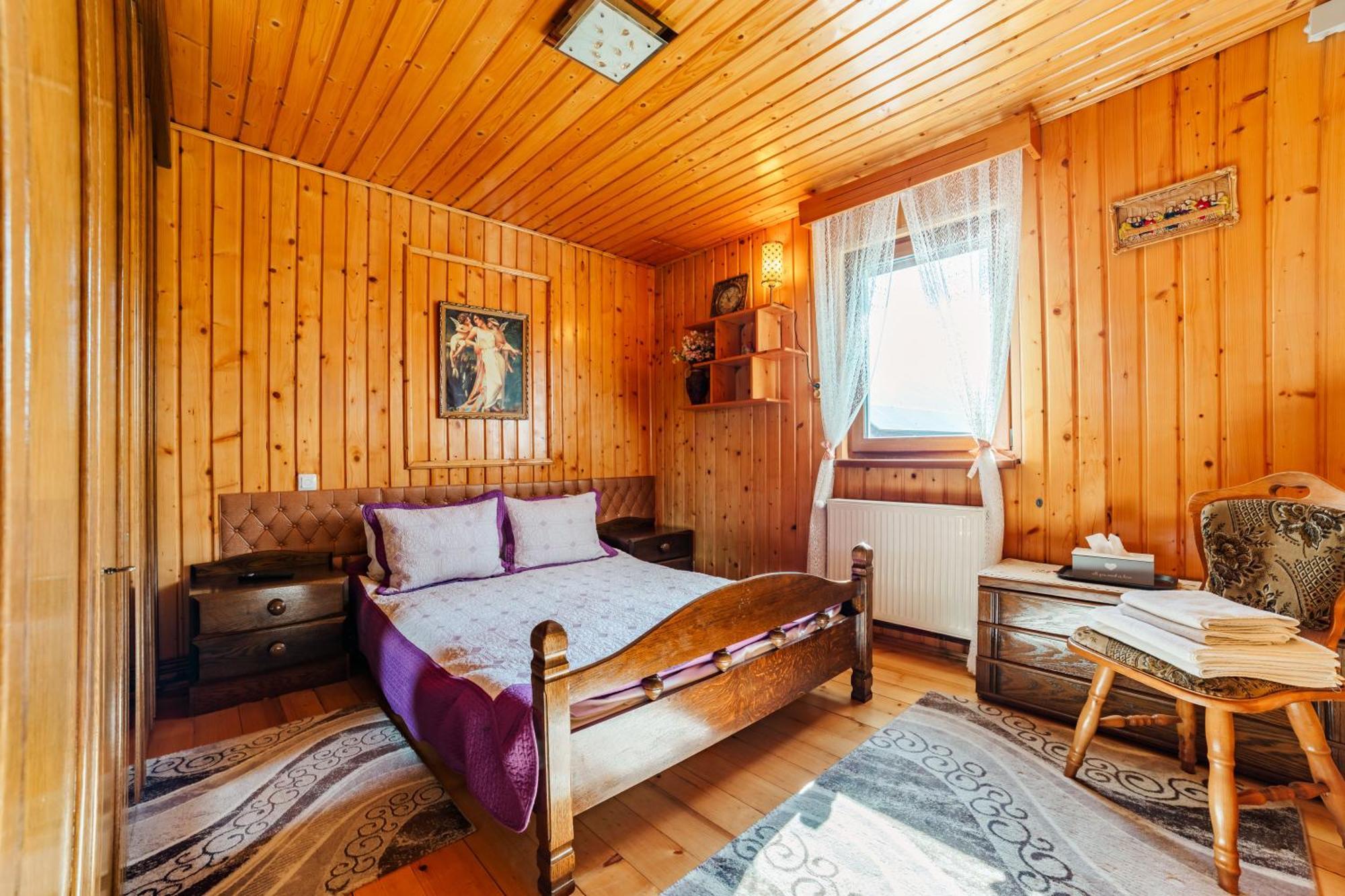 Вілла Casa Poiana Soarelui Брашов Екстер'єр фото