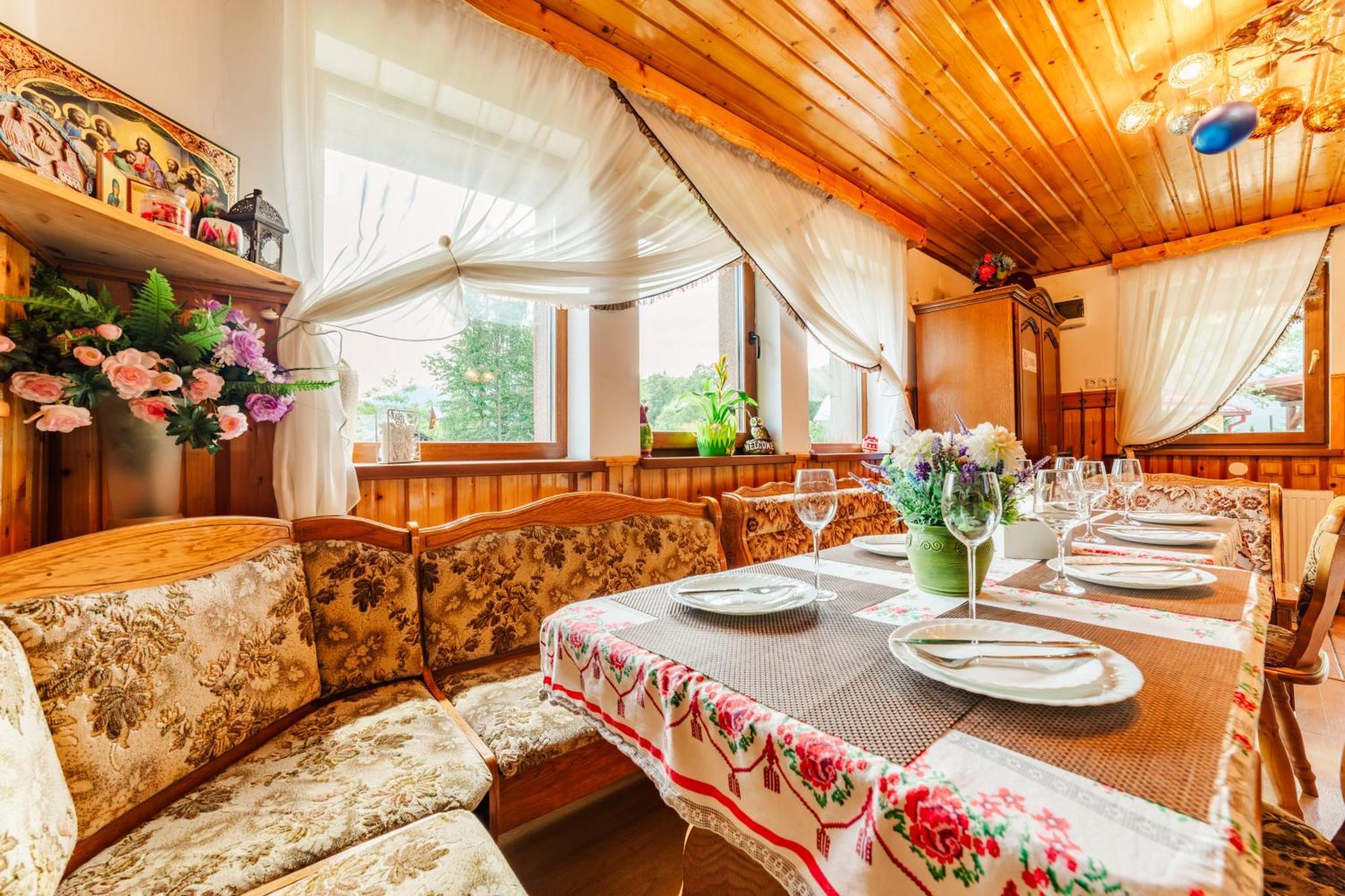 Вілла Casa Poiana Soarelui Брашов Екстер'єр фото