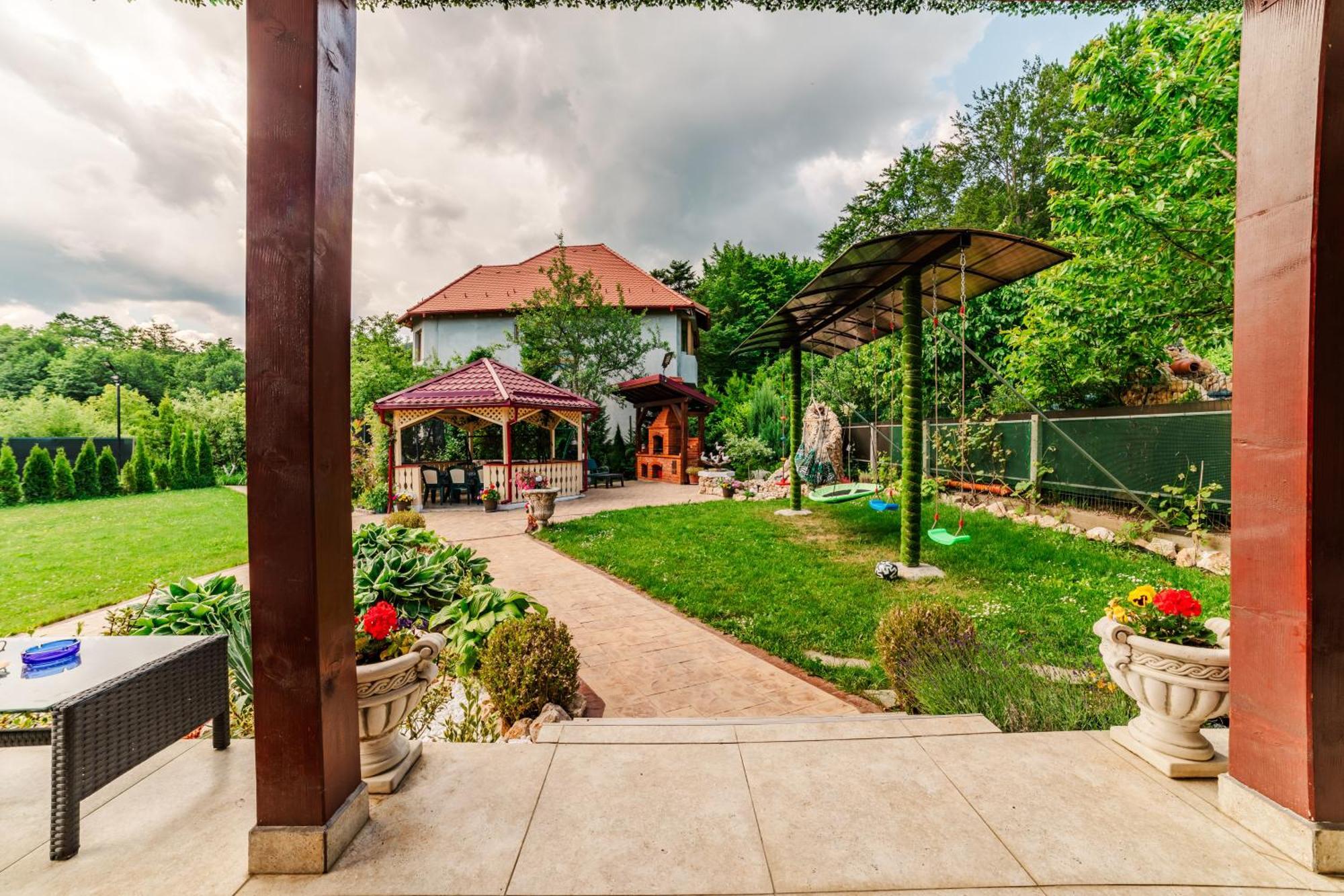 Вілла Casa Poiana Soarelui Брашов Екстер'єр фото